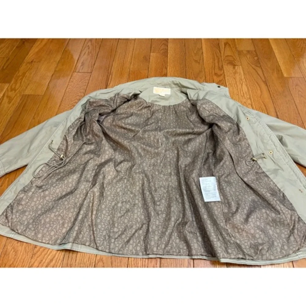 Michael Kors Womens XS Khaki Tan Utility Field‎ Jacket Monogram Lining Gold Zip